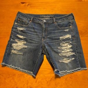 AE Tomgirl Bermuda shorts